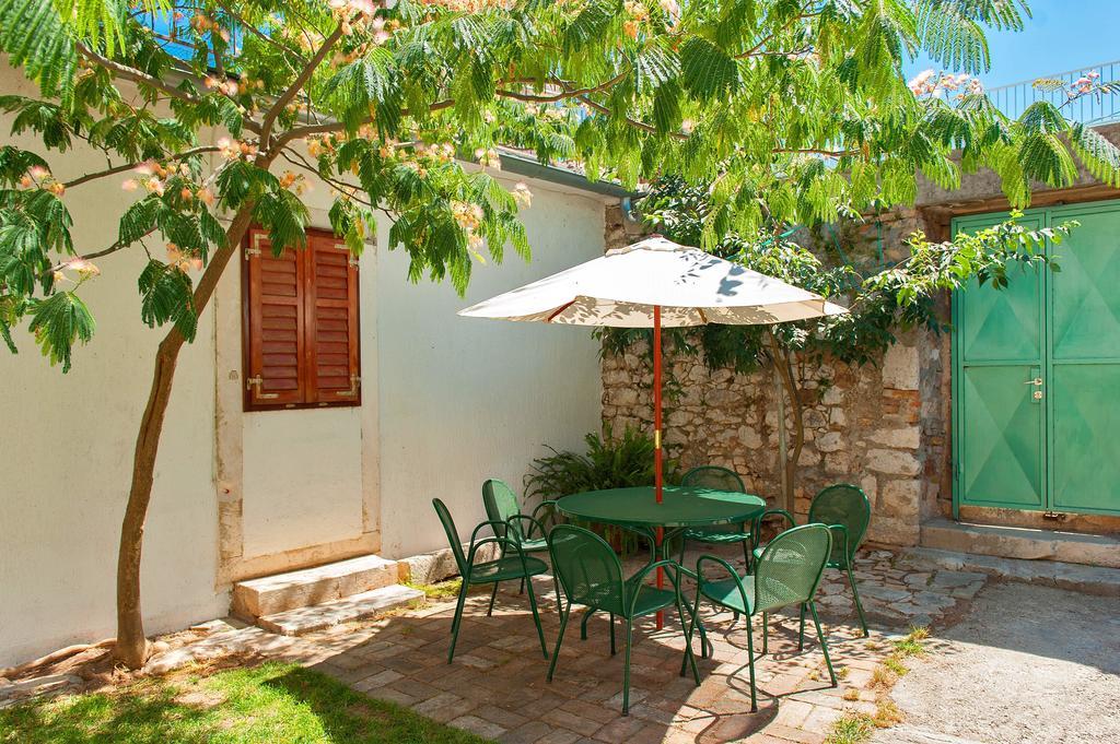 Dalmatian Garden - Free Parking - City Centre Σίμπενικ Δωμάτιο φωτογραφία