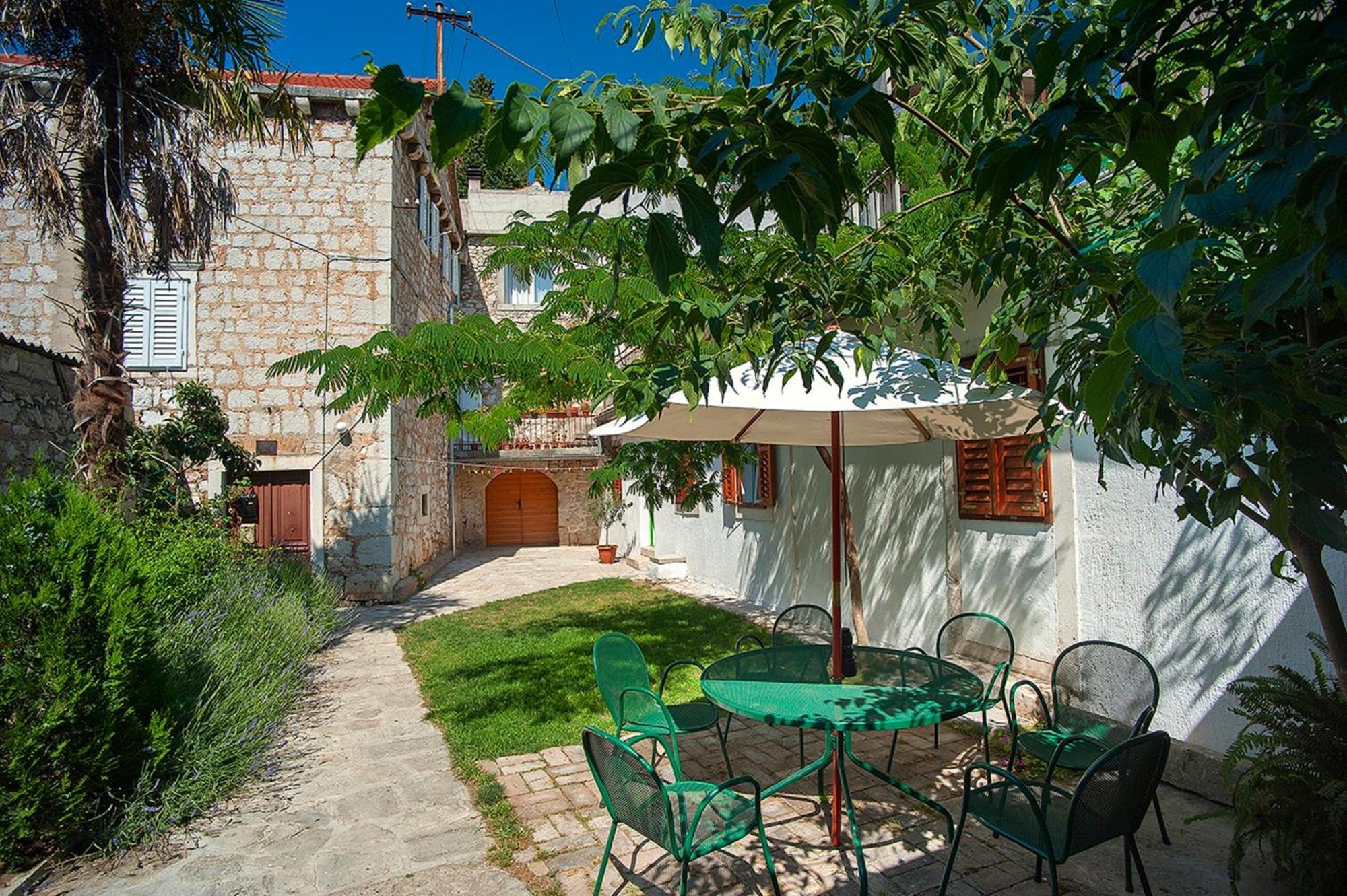 Dalmatian Garden - Free Parking - City Centre Σίμπενικ Εξωτερικό φωτογραφία